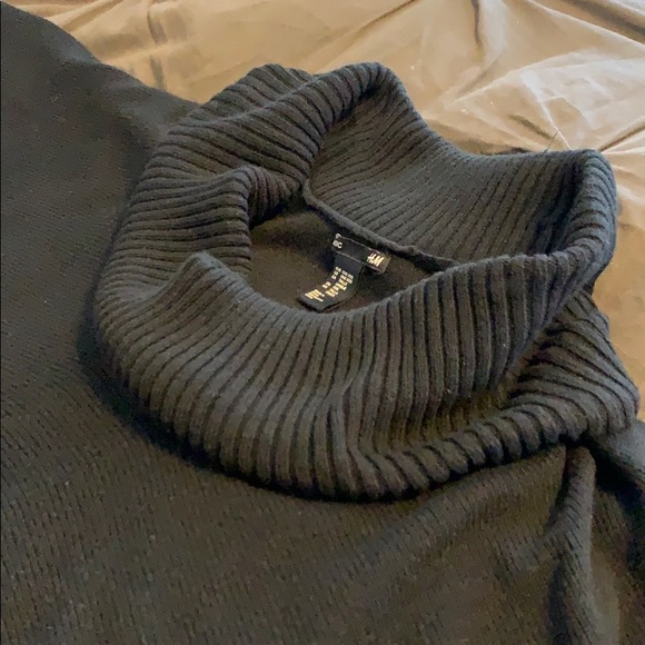 Slouchy H&M OS black poncho with ribbed cowl neck - Picture 2 of 6